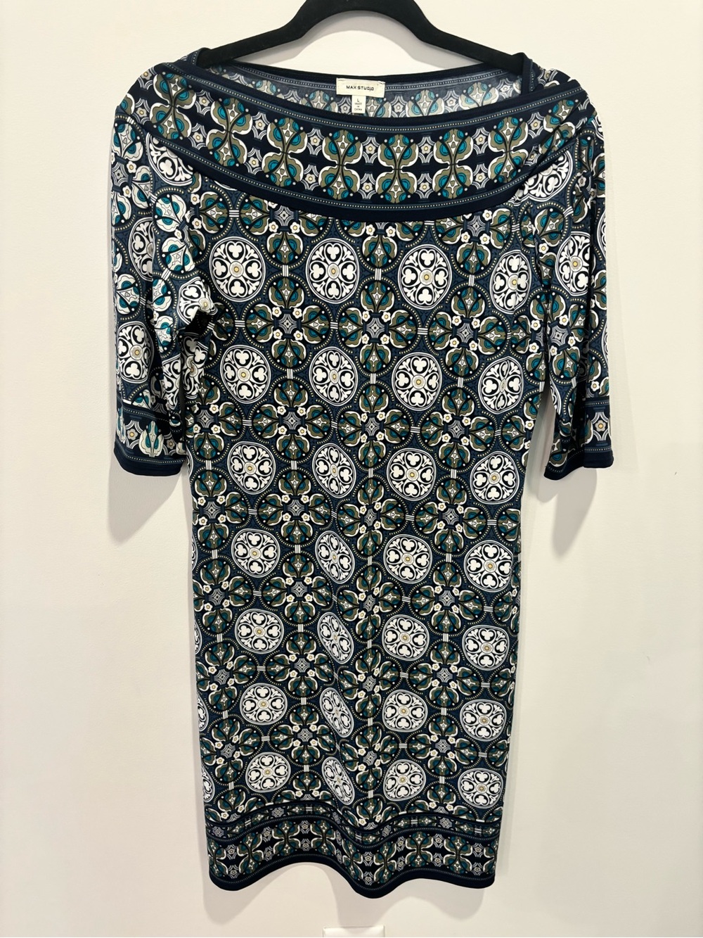 Max Studio Green & Navy Print Shift Dress